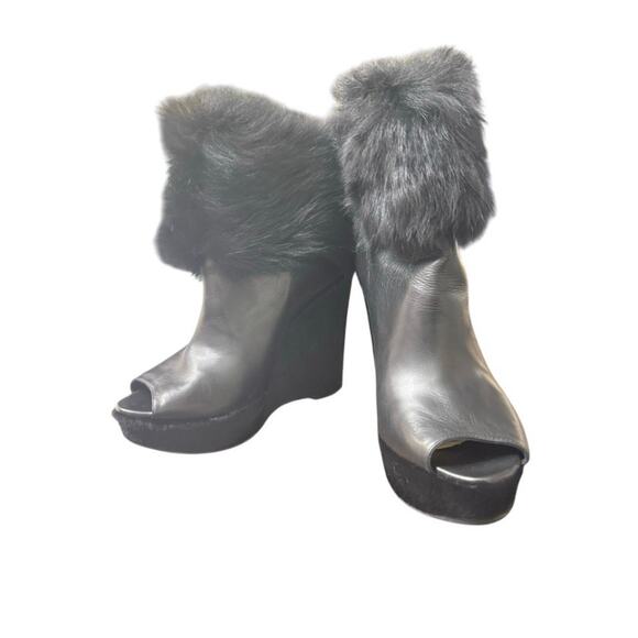 $1495 PRADA BLACK LEATHER AND FUR PEEP TOE BOTTIES BOOTS SHOES SZ 39 OR 8.5 - Picture 2 of 10